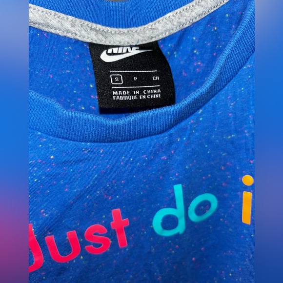 Nike Women’s Racerback Tank Top - Picture 4 of 4